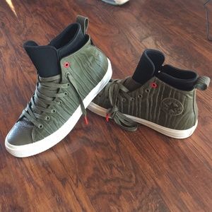 Men’s Green All-star Converse Sneakers